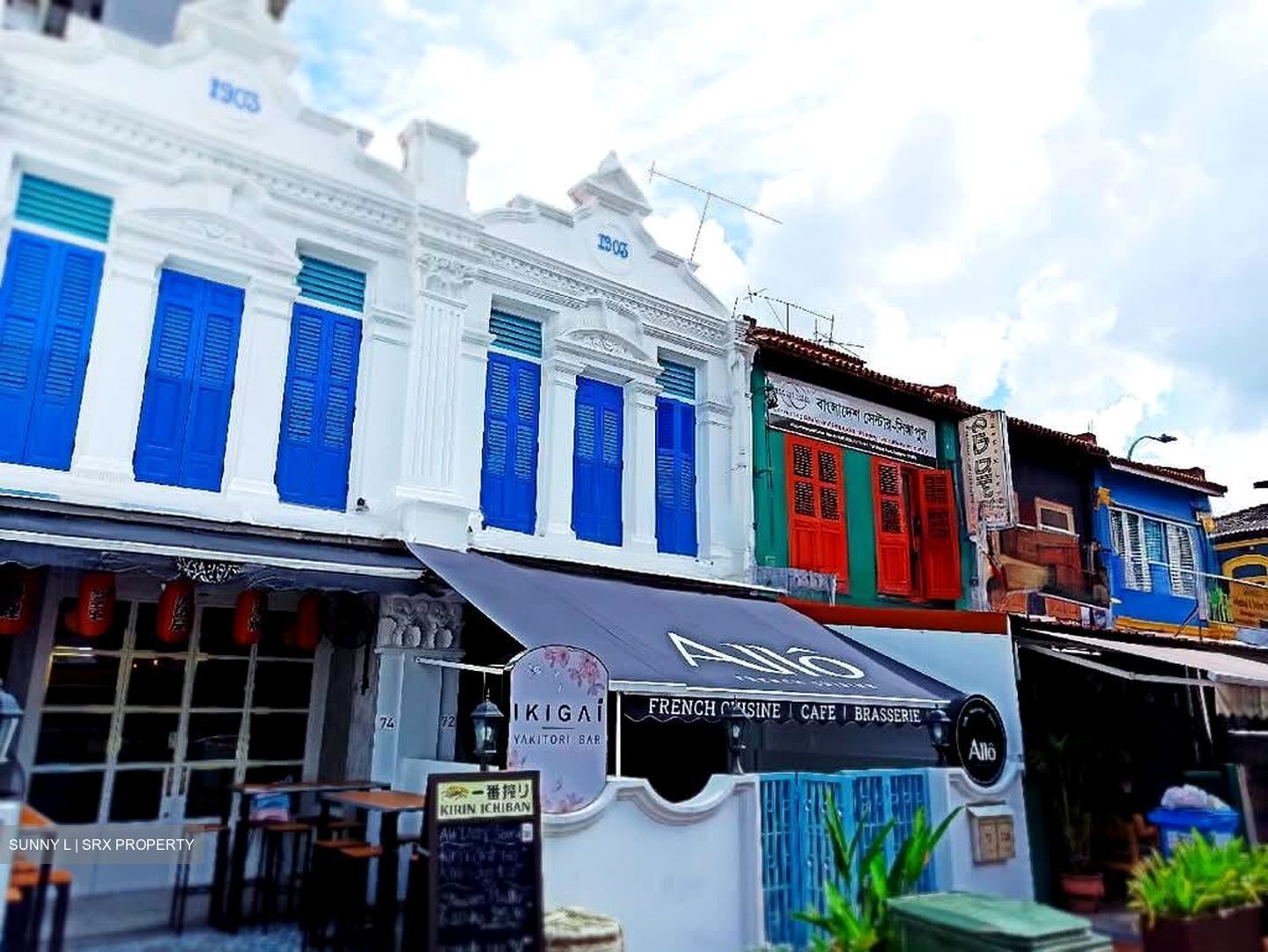 Desker Road Conservation Area (D8), Retail #568474401